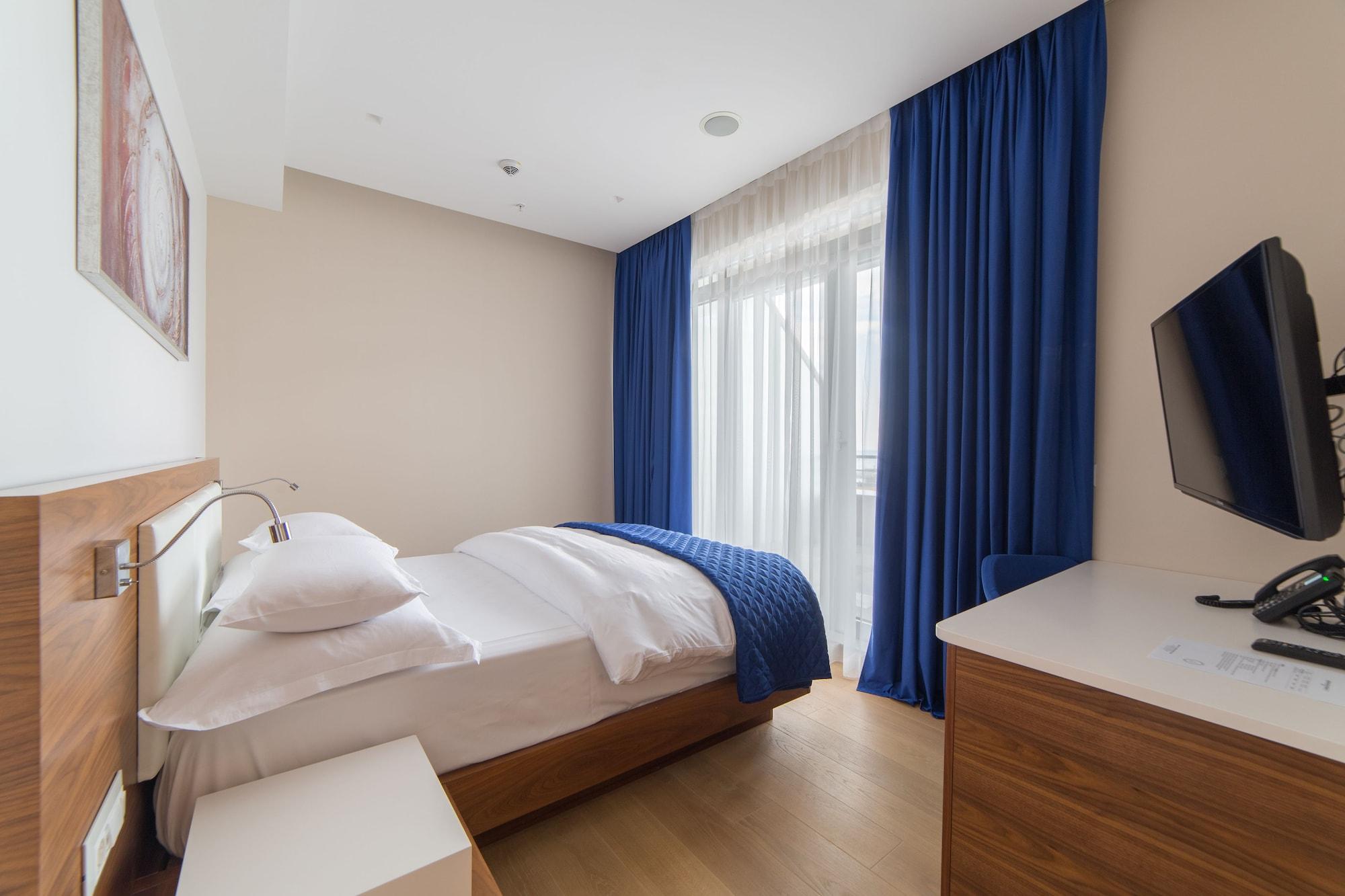 Hotel Adria Будва Екстериор снимка