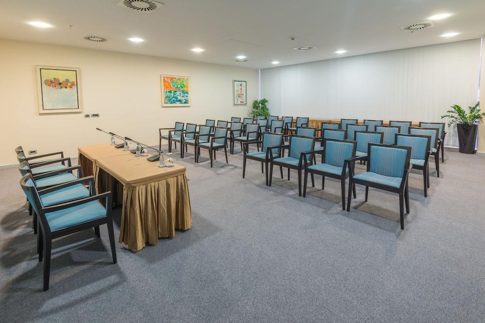 Hotel Adria Будва Екстериор снимка
