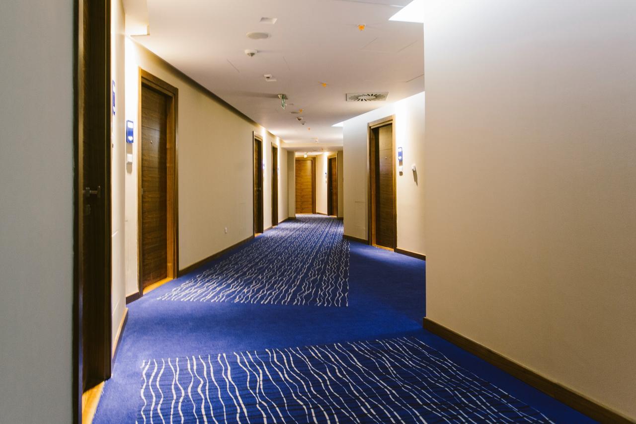 Hotel Adria Будва Екстериор снимка