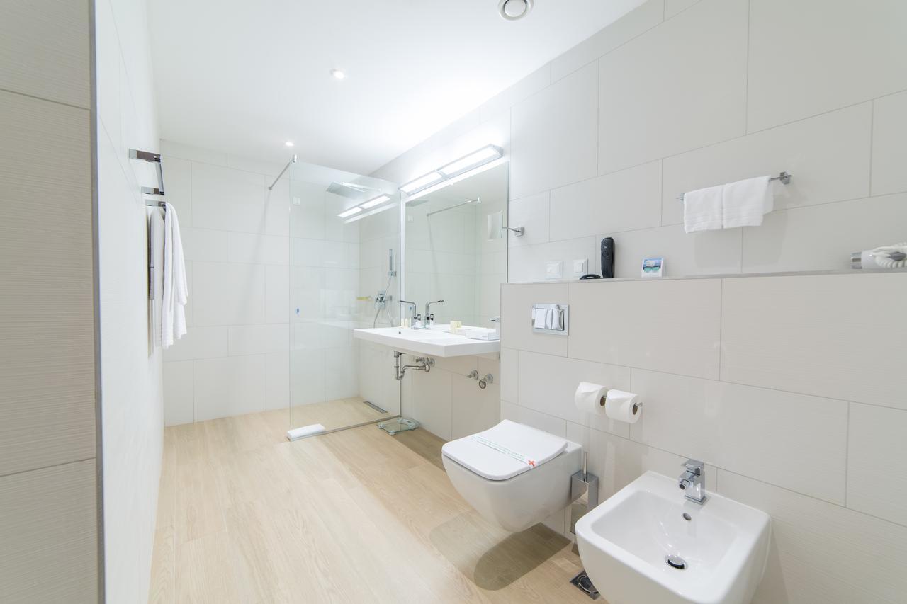 Hotel Adria Будва Екстериор снимка