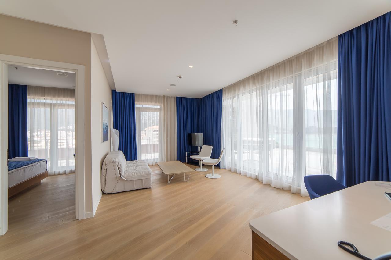 Hotel Adria Будва Екстериор снимка