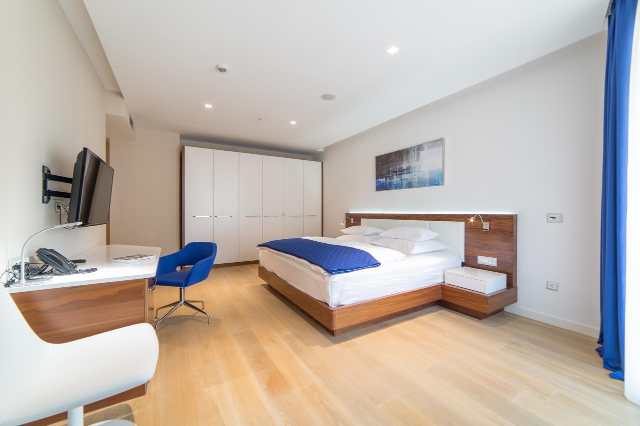 Hotel Adria Будва Екстериор снимка